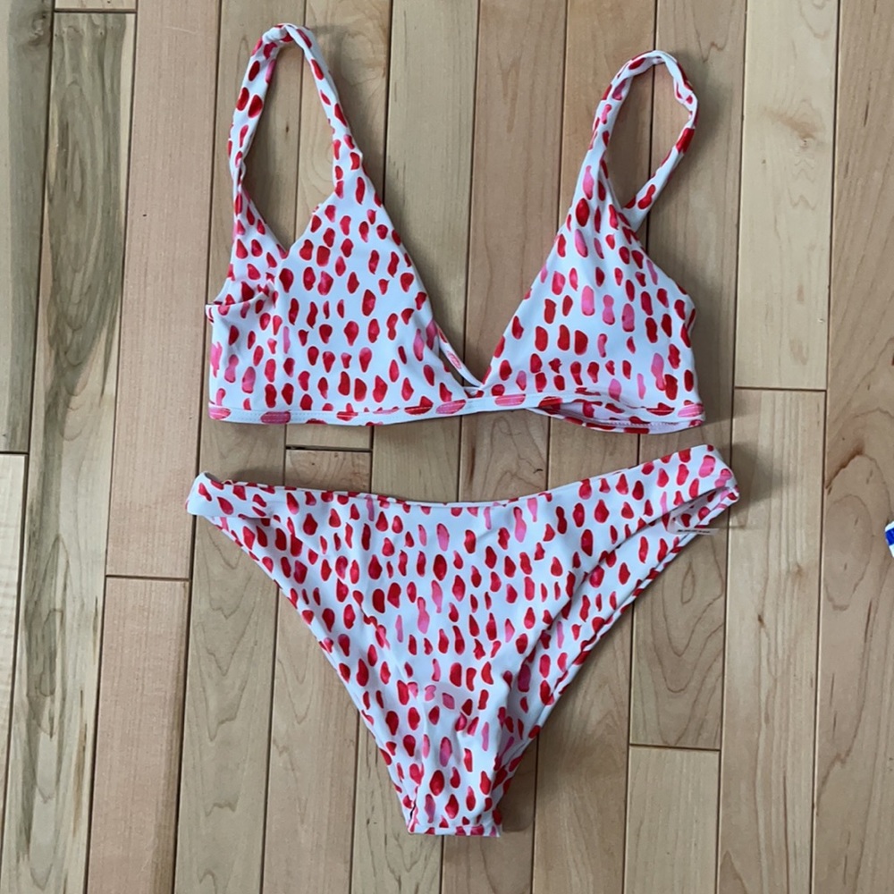 Small bathing suit bundle - Picture 4 of 4